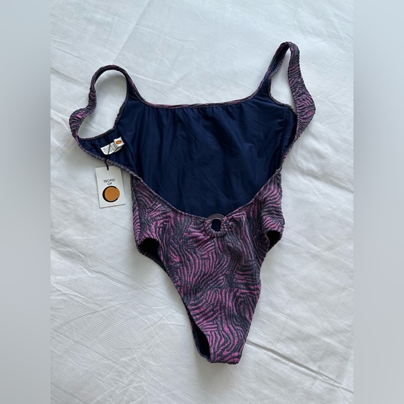 Tropic of C Bailey One Piece - Size Small - Picture 7 of 7